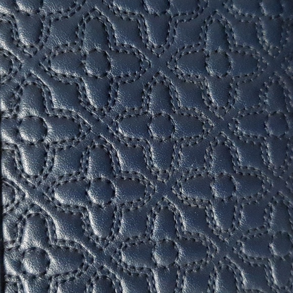 Tory Burch Wallet - Picture 5 of 11